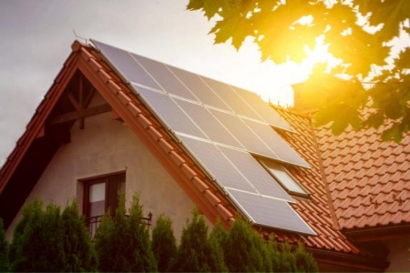 Revendre sa production solaire &agrave; Colmar, comment fonctionne le rachat d'&eacute;nergie